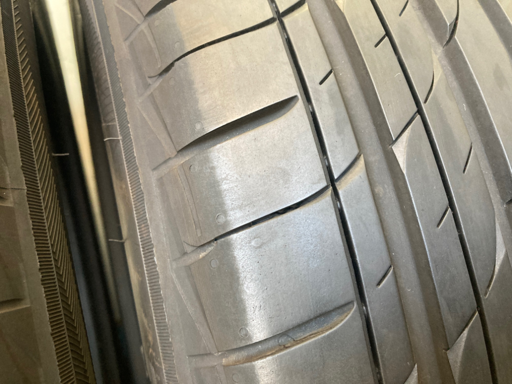 中古 タイヤ×アルミ】295/35R24 110V 4本セット ￥119,900